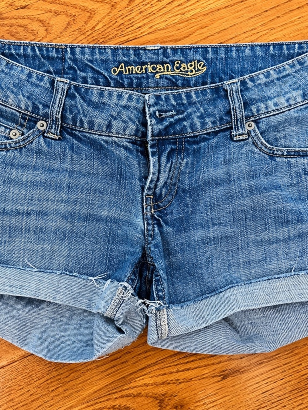 American Eagle Denim Shorts Size 4 Rolled Hem Low Rise